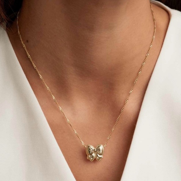 Kendra Scott Haley Bow Gold Short Pendant Necklace in White NEW - Picture 4 of 12